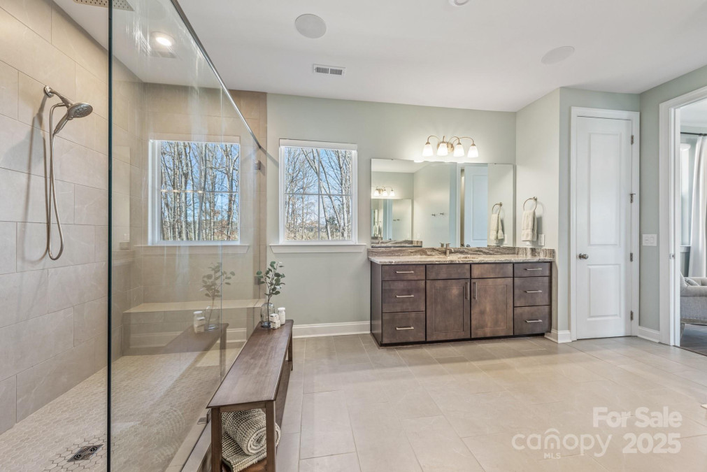 523 Meadow Ridge Dr Belmont, NC 28012