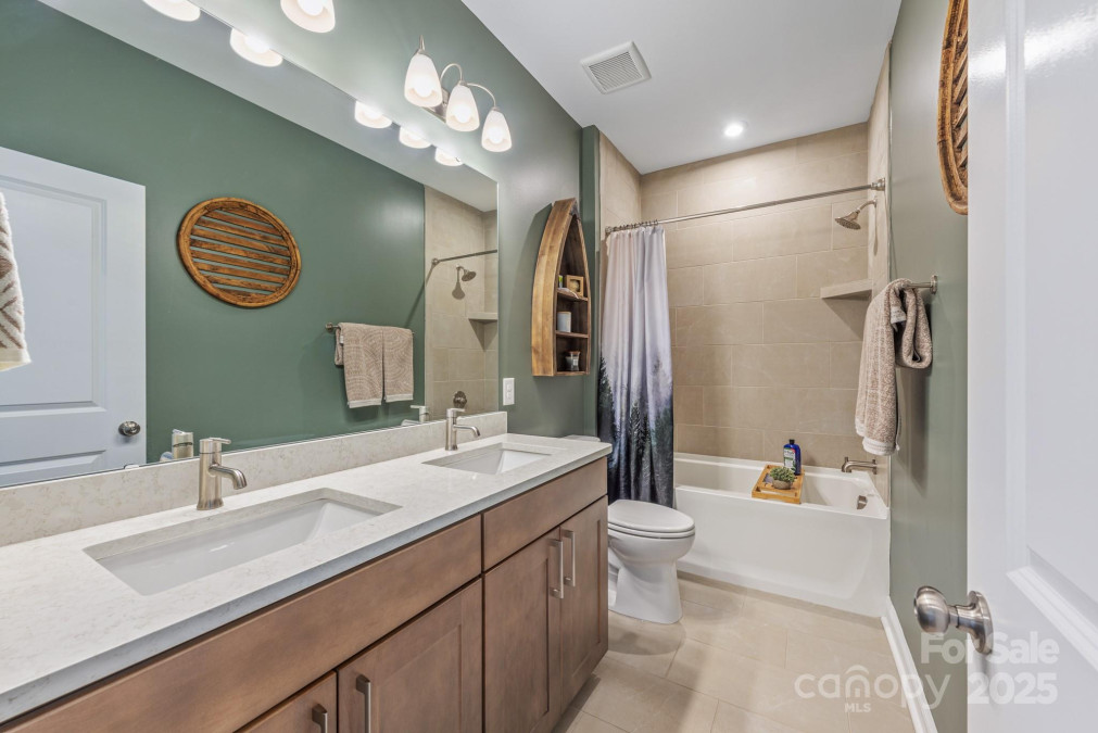 523 Meadow Ridge Dr Belmont, NC 28012
