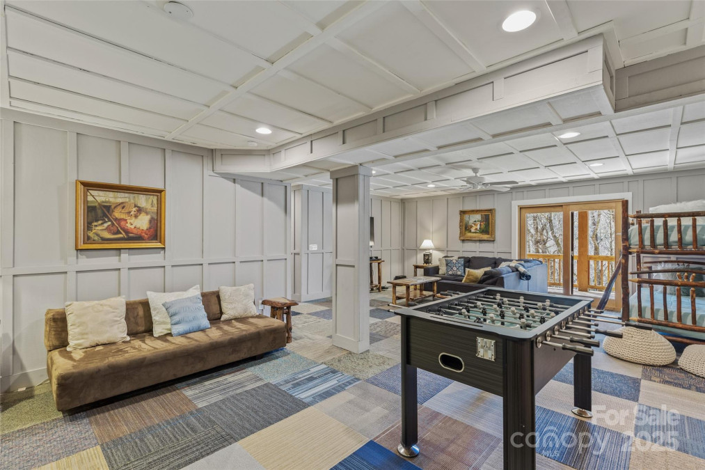 34 Red Cedar Ct Sapphire, NC 28774