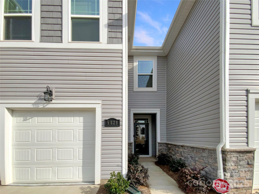 5629 Axil Ln Charlotte, NC 28269