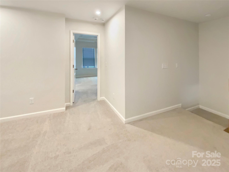 5629 Axil Ln Charlotte, NC 28269