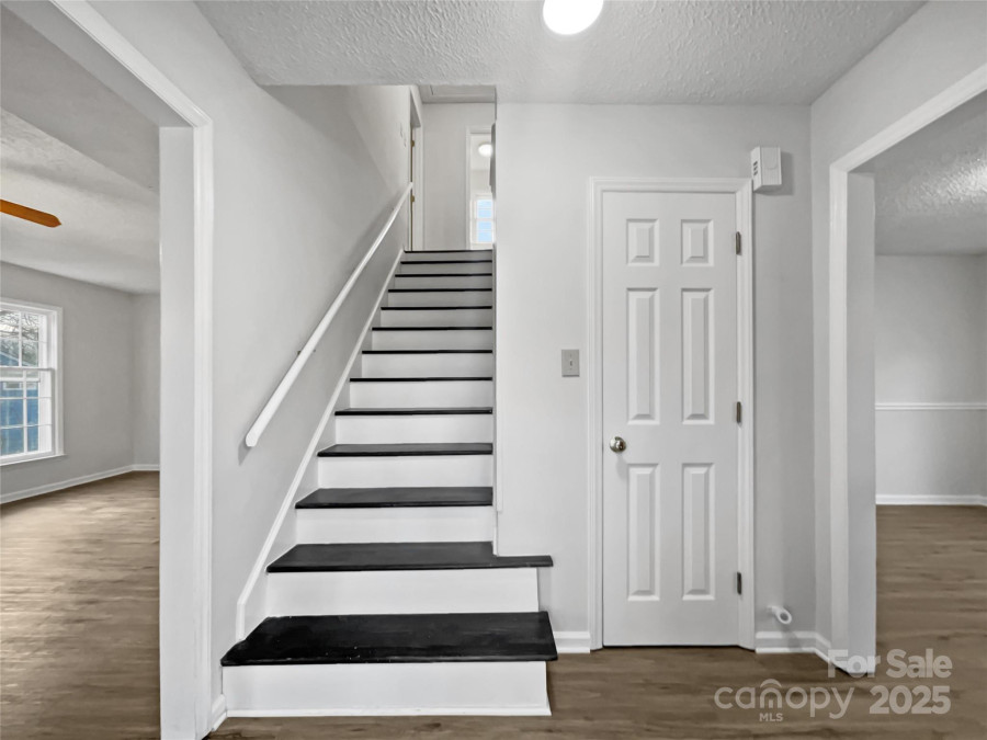 316 Epperstone Ln Matthews, NC 28105