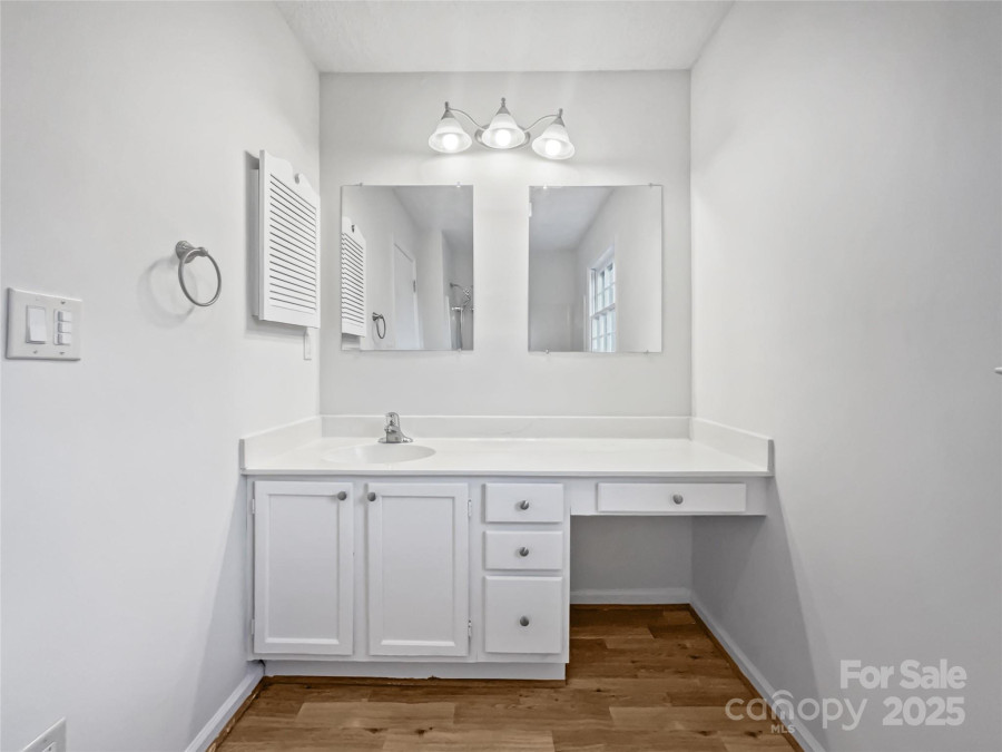 316 Epperstone Ln Matthews, NC 28105