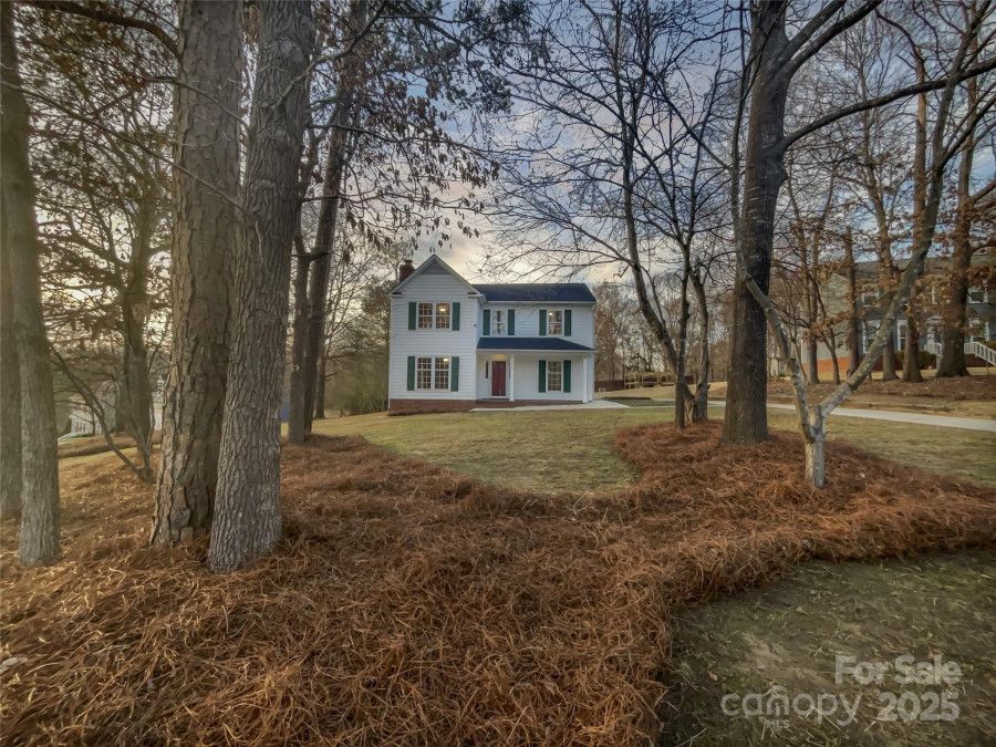 316 Epperstone Ln Matthews, NC 28105