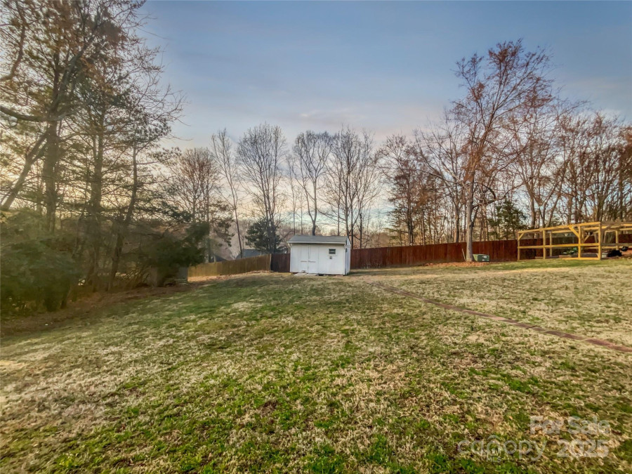 316 Epperstone Ln Matthews, NC 28105