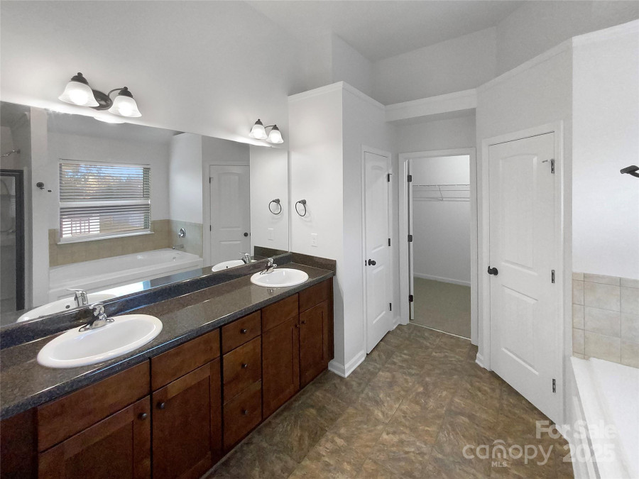 111 Chaffee Pl Mooresville, NC 28115