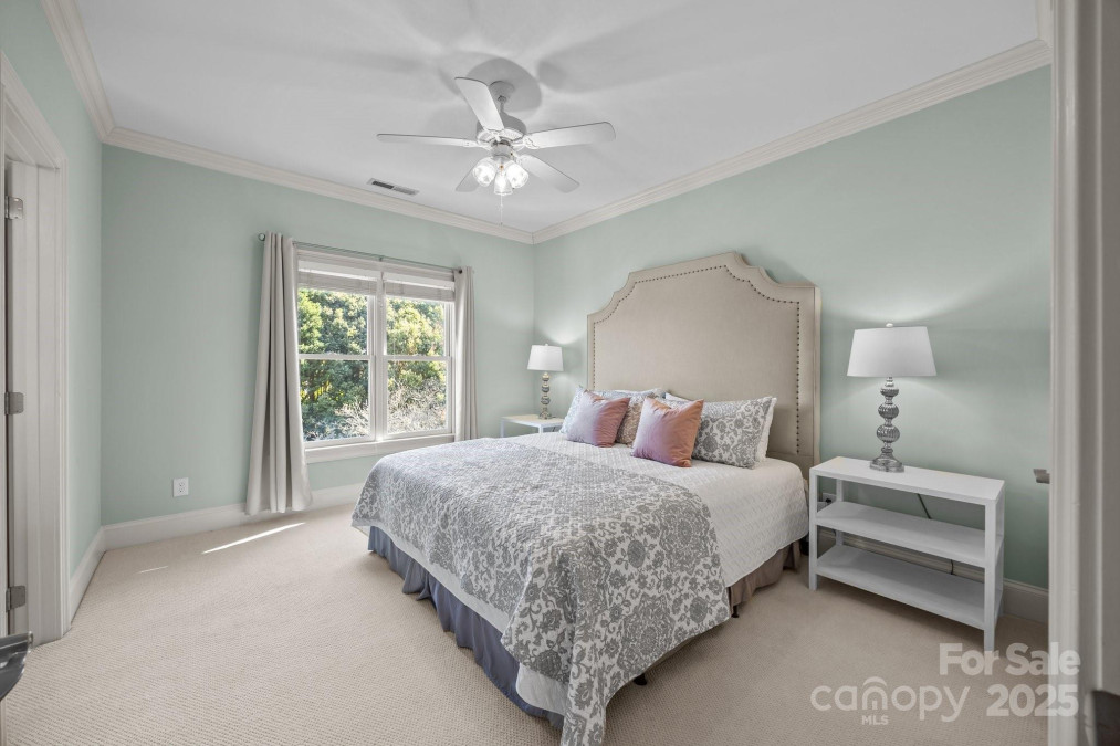 18302 Town Harbour Rd Cornelius, NC 28031