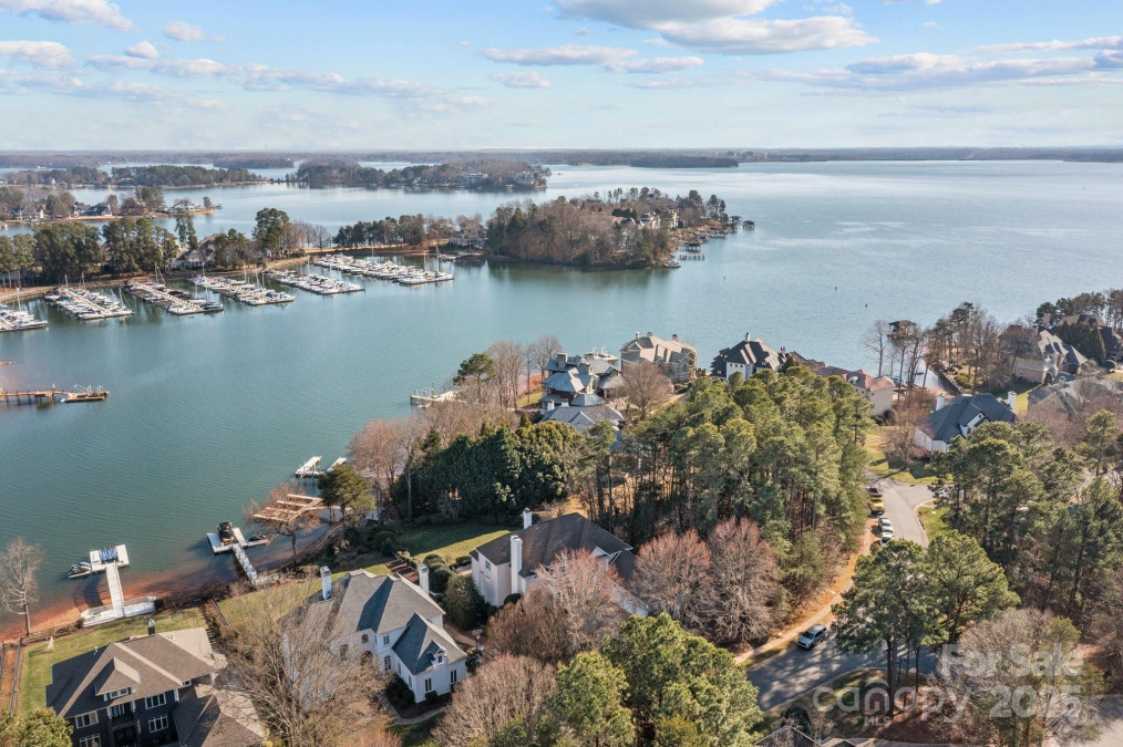 18302 Town Harbour Rd Cornelius, NC 28031