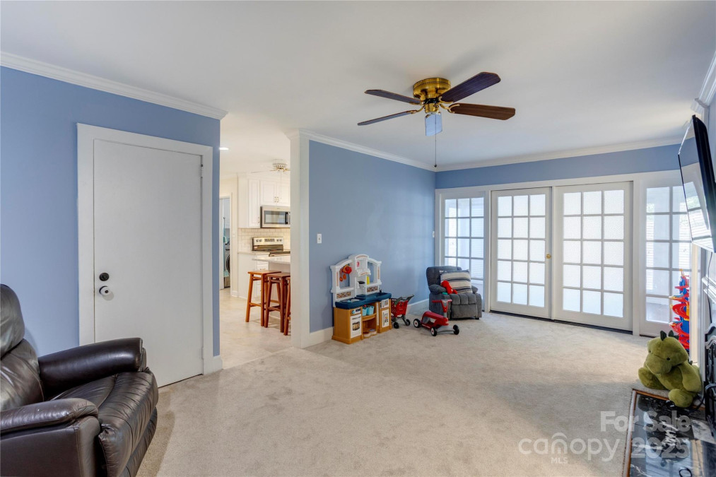 435 Caldwell Dr Concord, NC 28025