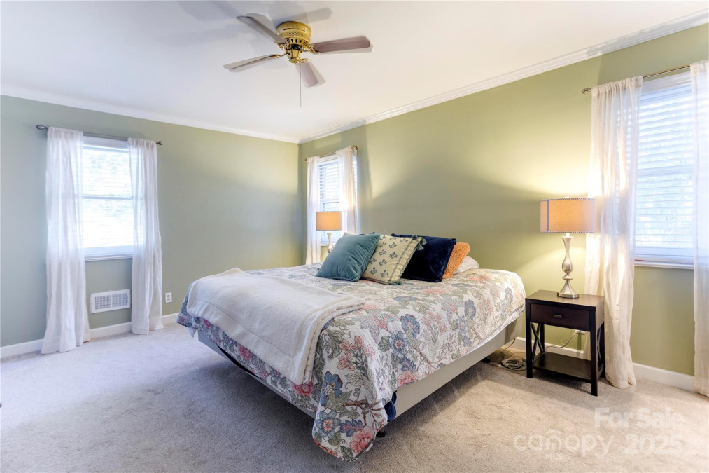 435 Caldwell Dr Concord, NC 28025