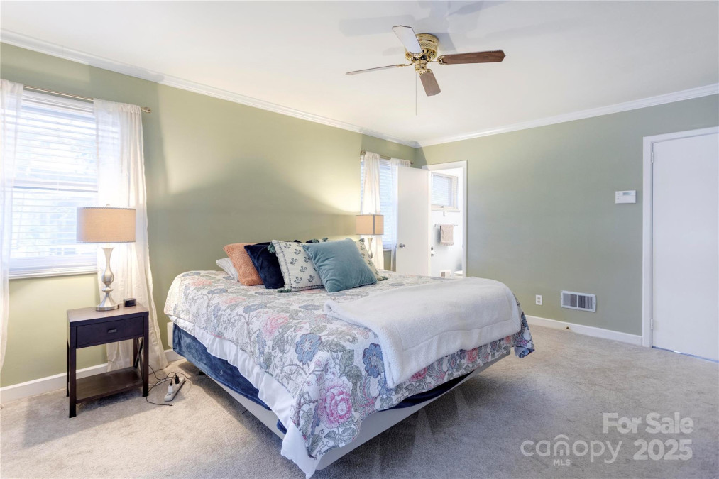 435 Caldwell Dr Concord, NC 28025