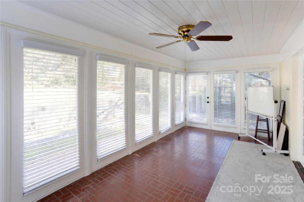 435 Caldwell Dr Concord, NC 28025