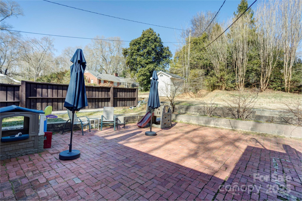 435 Caldwell Dr Concord, NC 28025