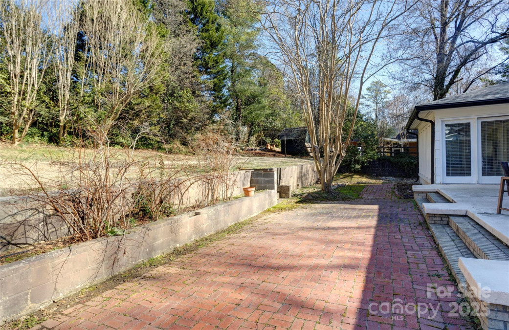 435 Caldwell Dr Concord, NC 28025