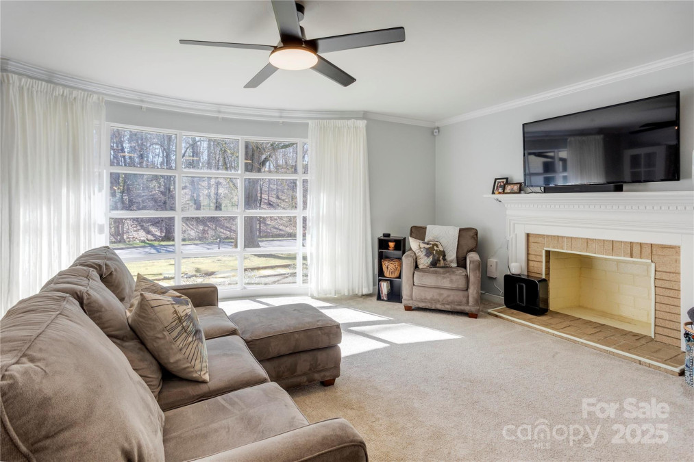 435 Caldwell Dr Concord, NC 28025