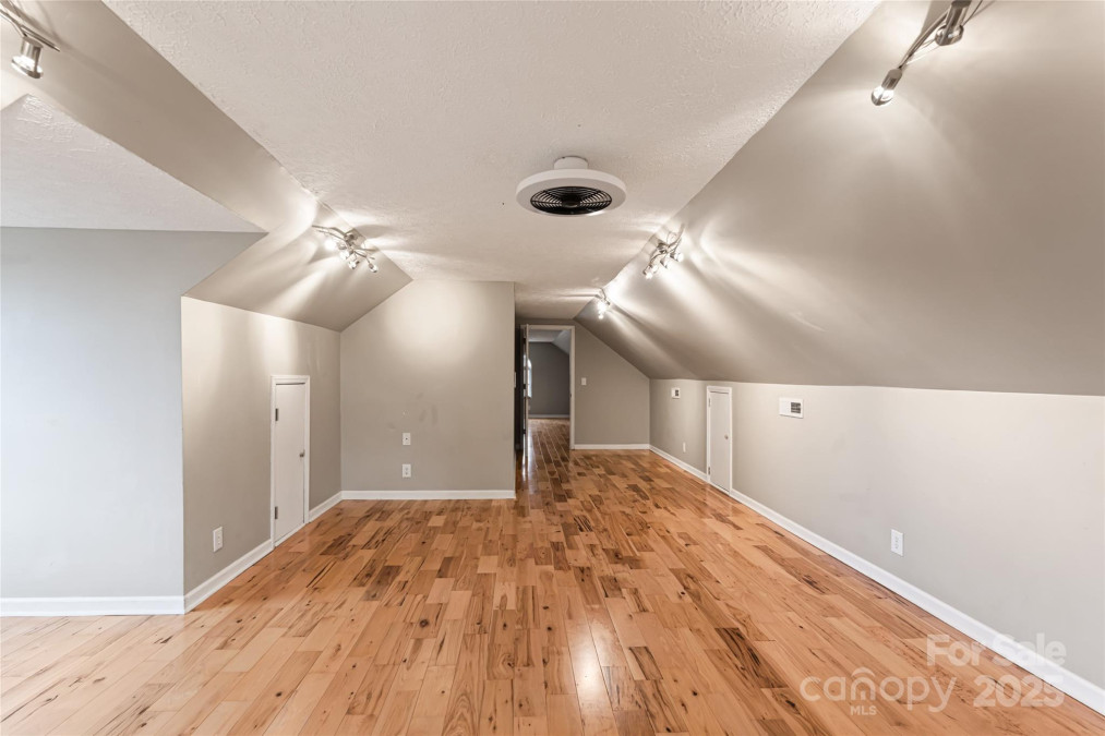 837 California Ave Marion, NC 28752