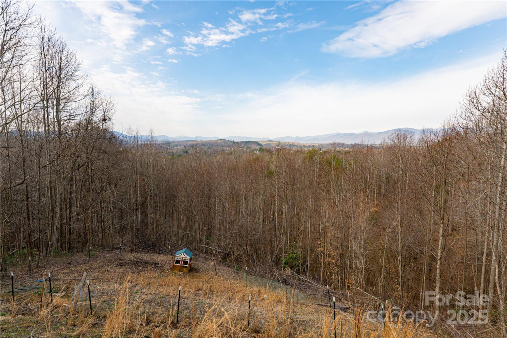 837 California Ave Marion, NC 28752