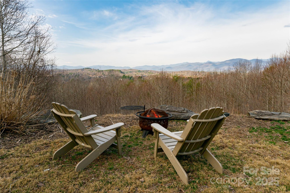 837 California Ave Marion, NC 28752