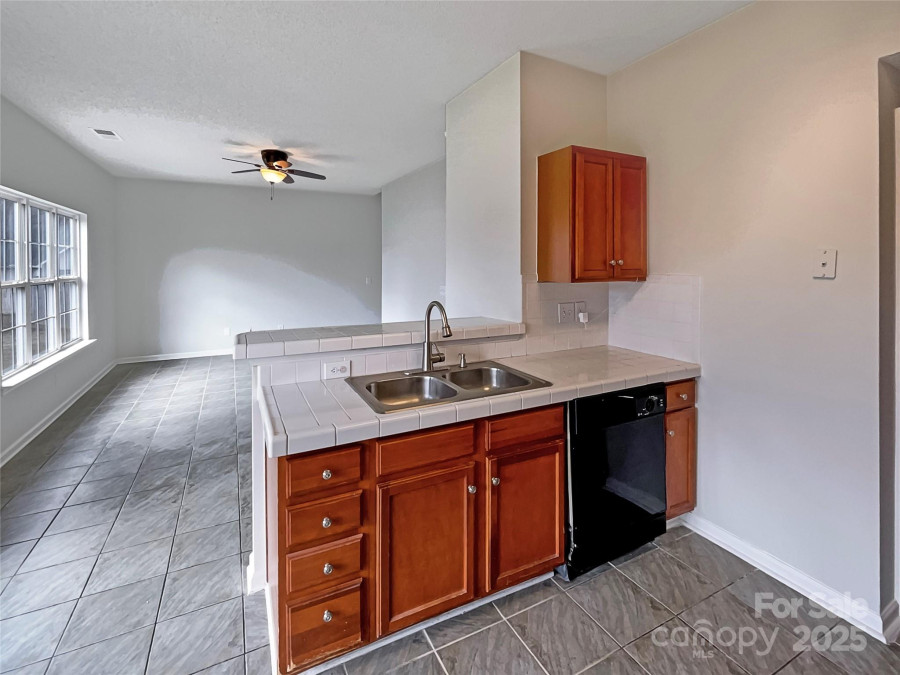 7829 Buddy Holly Rd Charlotte, NC 28216
