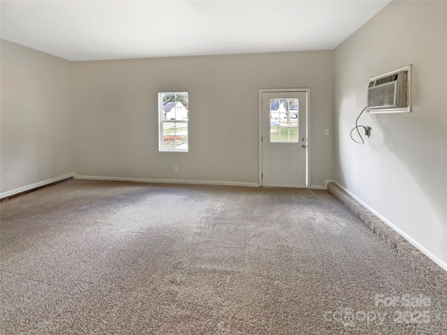 7829 Buddy Holly Rd Charlotte, NC 28216