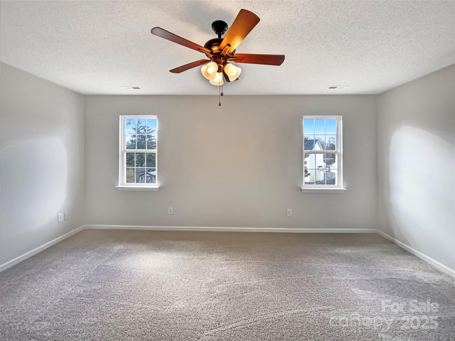 7829 Buddy Holly Rd Charlotte, NC 28216