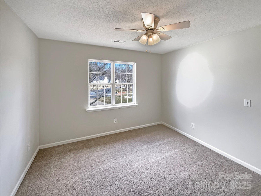 7829 Buddy Holly Rd Charlotte, NC 28216