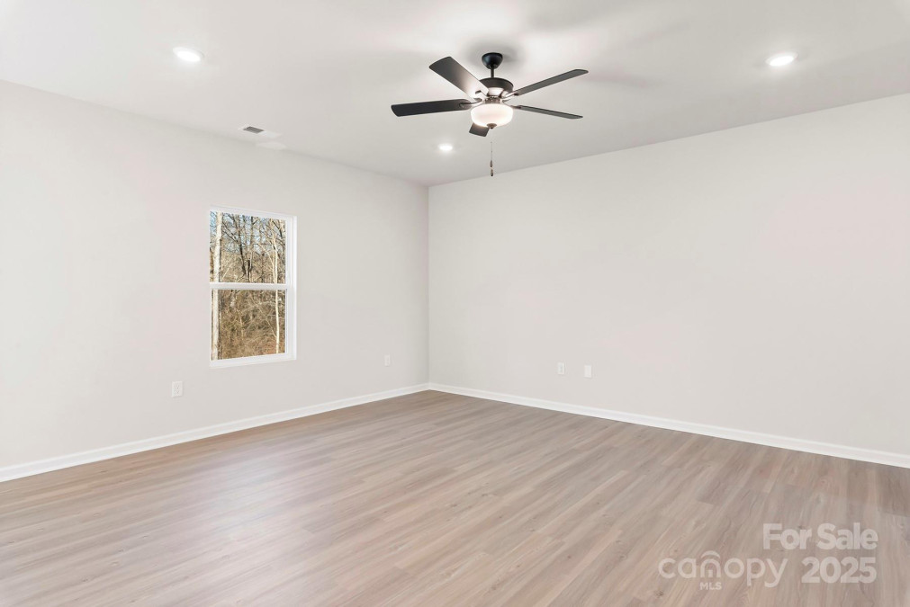 3358 Burberry Dr Gastonia, NC 28052