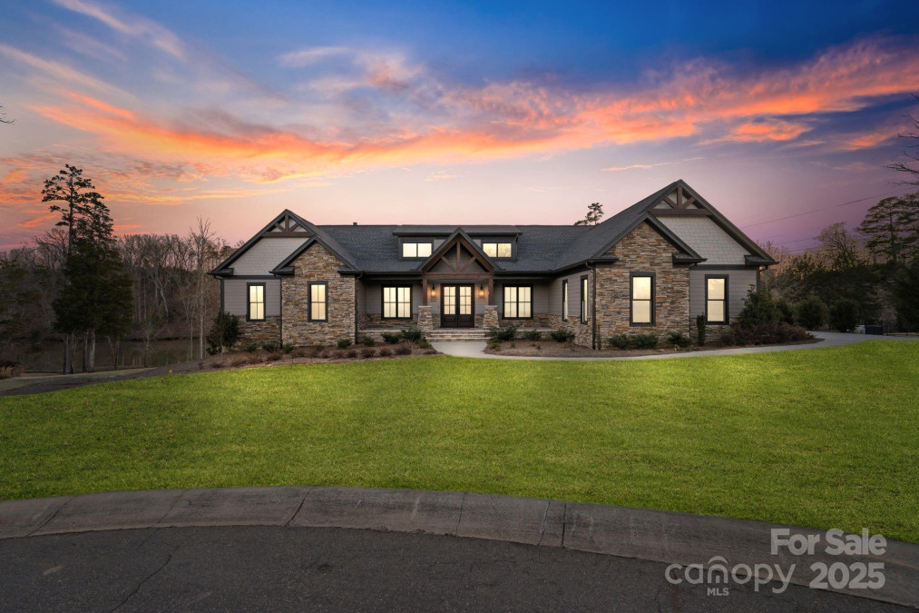 826 Misty Arbor Ford Clover, SC 29710