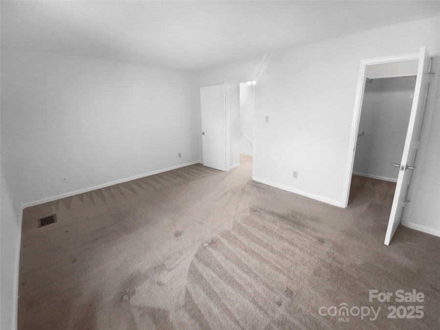6108 Heath Ridge Ct Charlotte, NC 28210