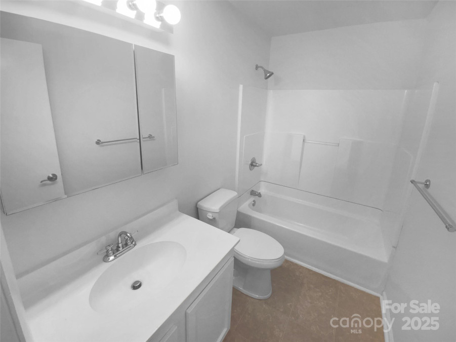 6108 Heath Ridge Ct Charlotte, NC 28210