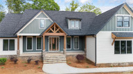 135 Westview Dr Hendersonville, NC 28791
