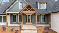 135 Westview Dr Hendersonville, NC 28791