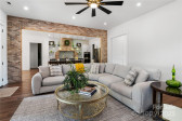 135 Westview Dr Hendersonville, NC 28791