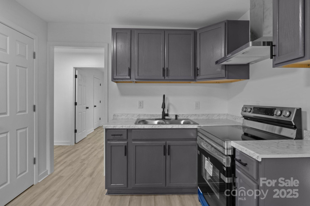 621 Sharpe St Statesville, NC 28677