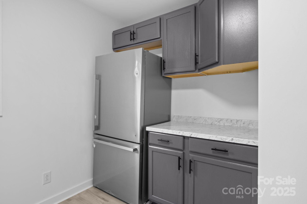 621 Sharpe St Statesville, NC 28677