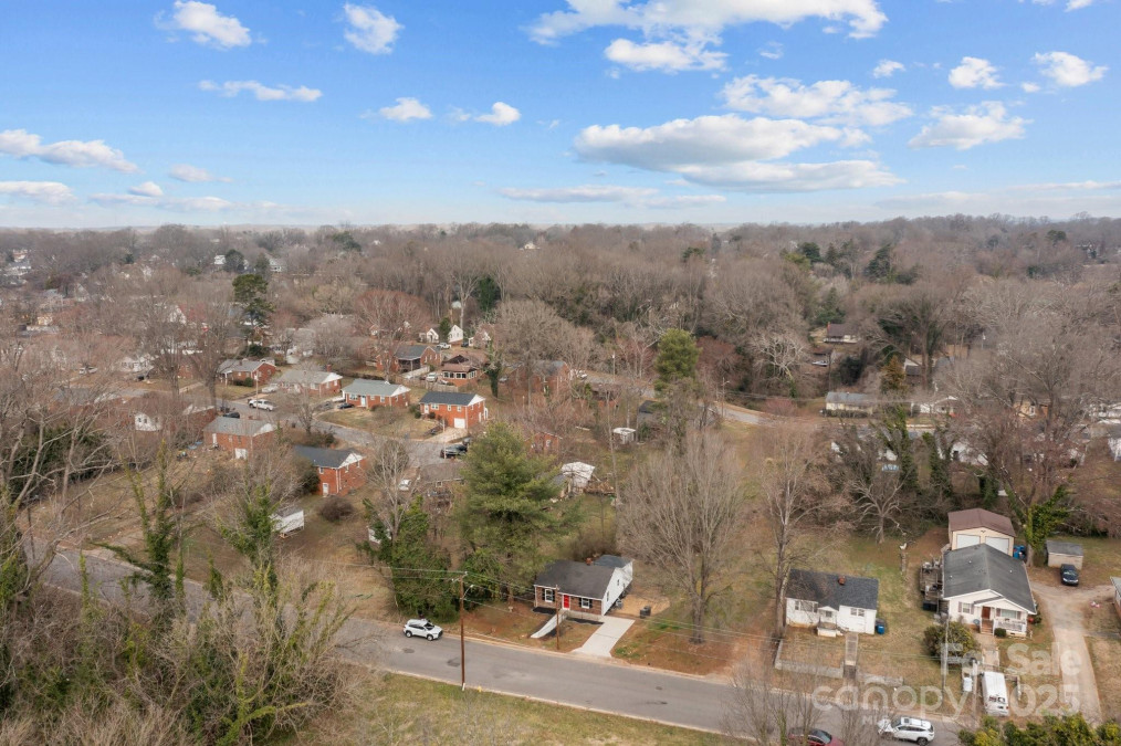 621 Sharpe St Statesville, NC 28677