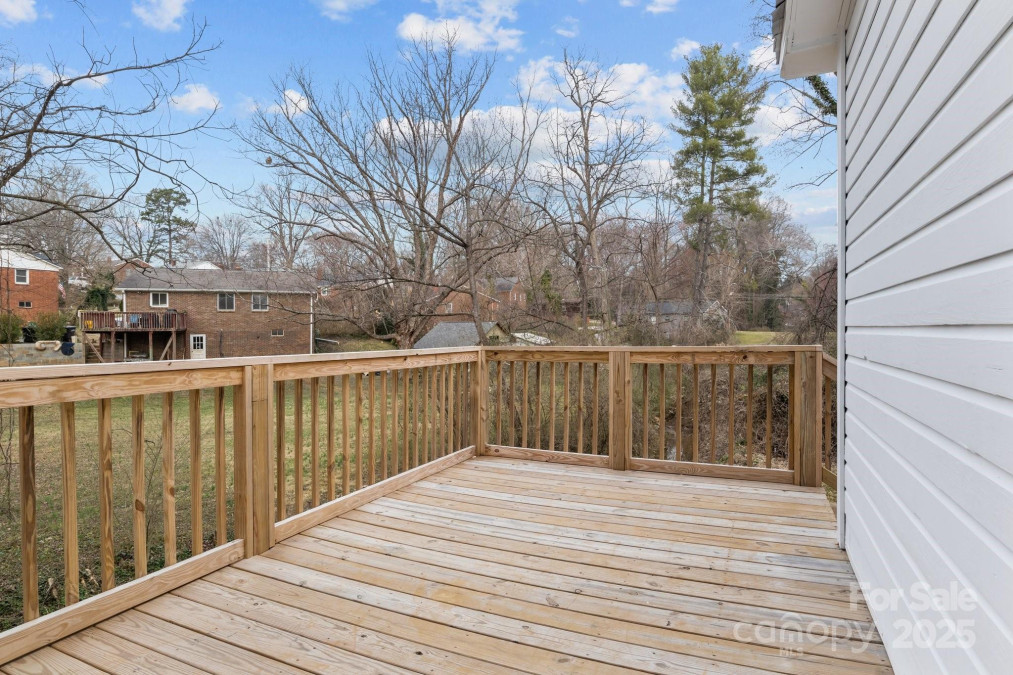 621 Sharpe St Statesville, NC 28677