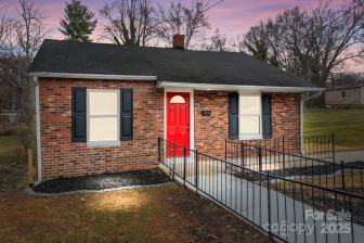 621 Sharpe St Statesville, NC 28677