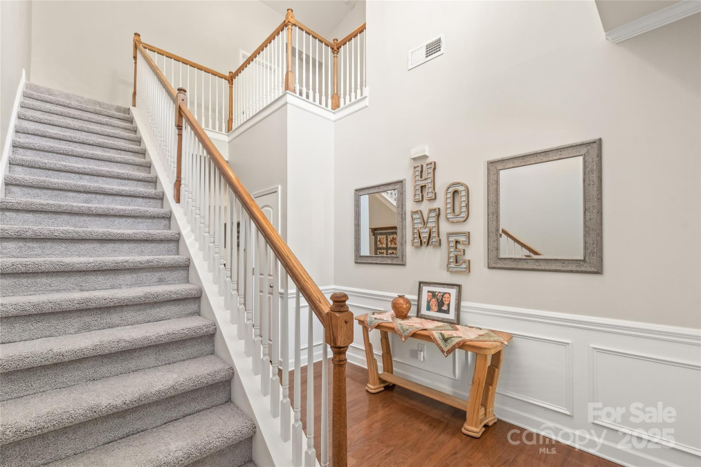 8513 Loxton Cir Charlotte, NC 28214