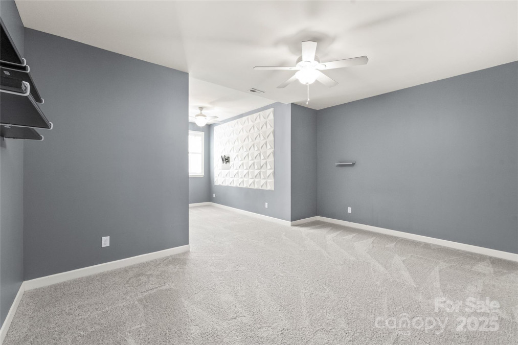 8513 Loxton Cir Charlotte, NC 28214