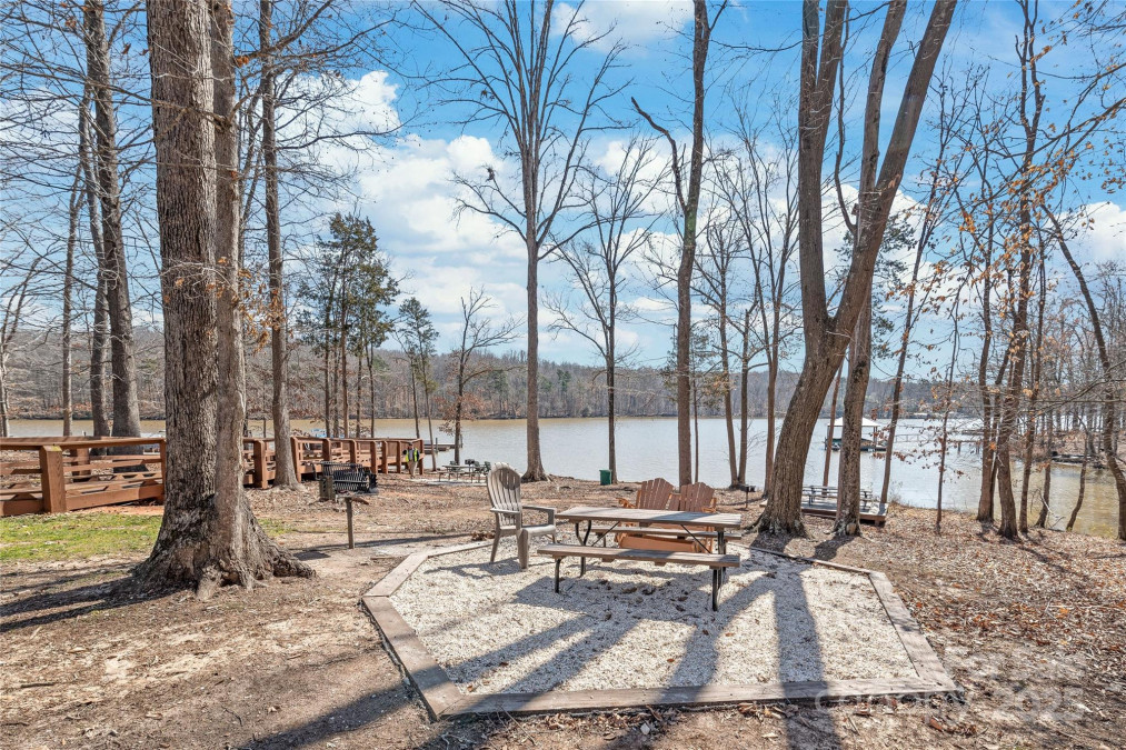 8513 Loxton Cir Charlotte, NC 28214