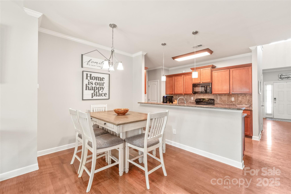 8513 Loxton Cir Charlotte, NC 28214