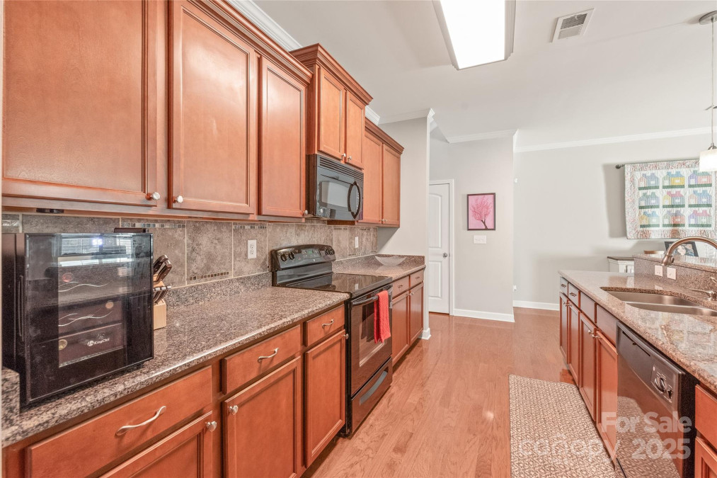 8513 Loxton Cir Charlotte, NC 28214