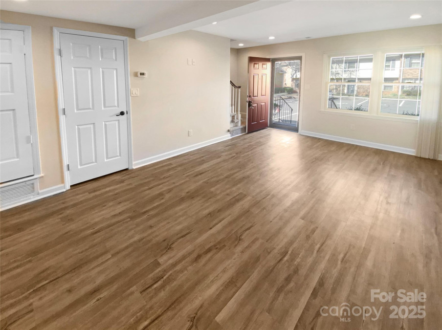 6436 Old Pineville Rd Charlotte, NC 28217