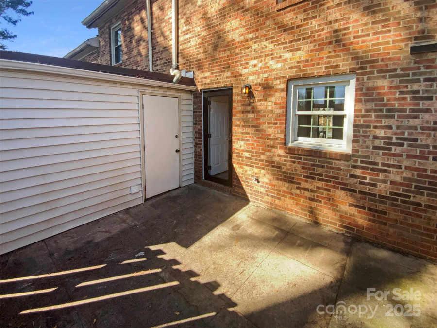 6436 Old Pineville Rd Charlotte, NC 28217