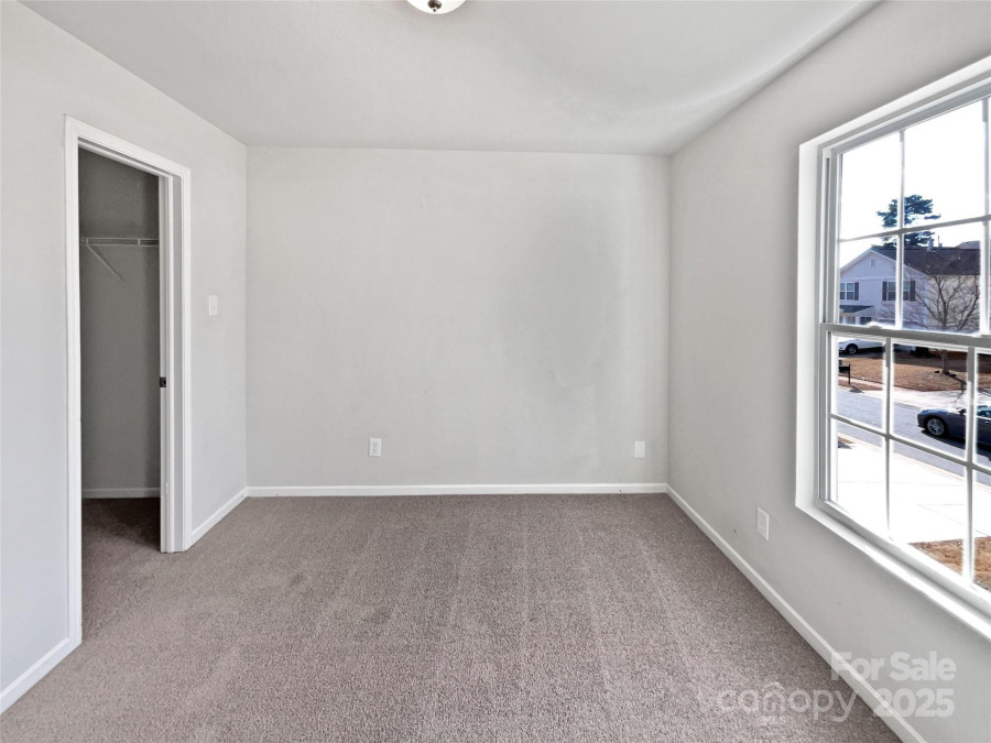1121 Swearngan Ridge Ct Charlotte, NC 28216