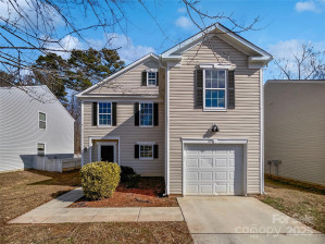 1121 Swearngan Ridge Ct Charlotte, NC 28216