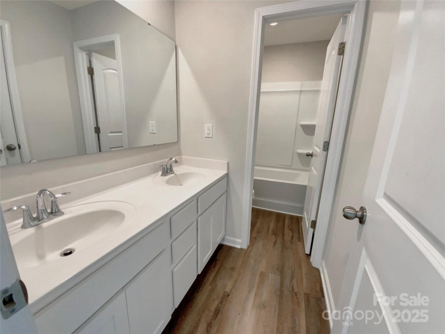 1298 Bryson Ln Denver, NC 28037