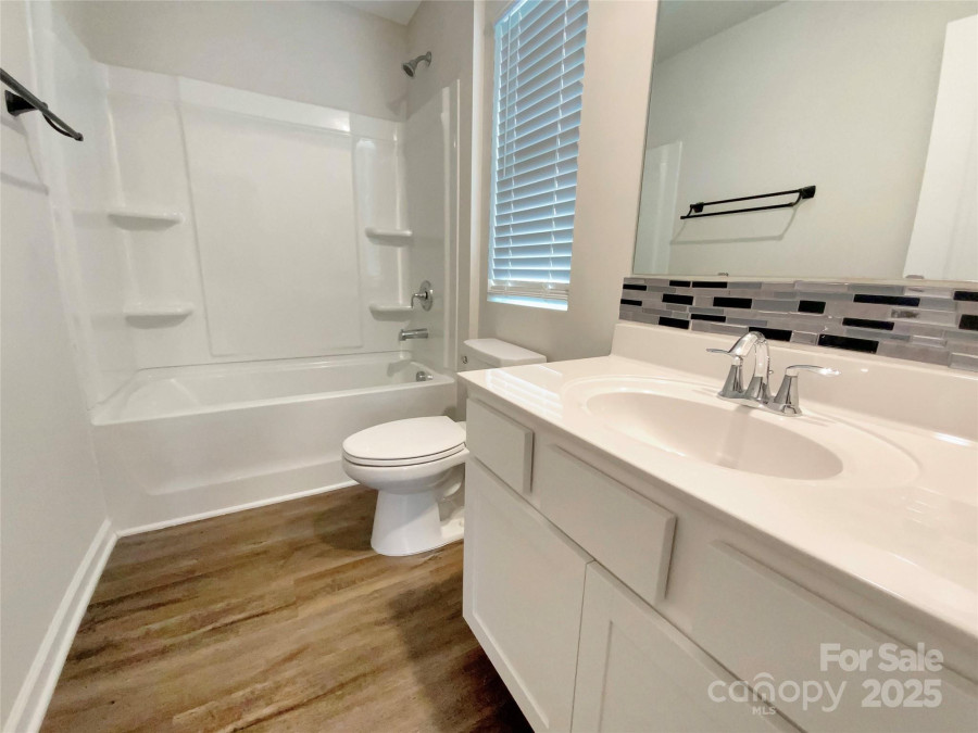 1298 Bryson Ln Denver, NC 28037