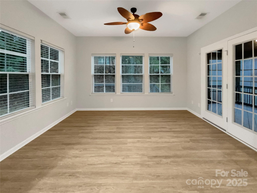 705 Old Cove Rd Tega Cay, SC 29708